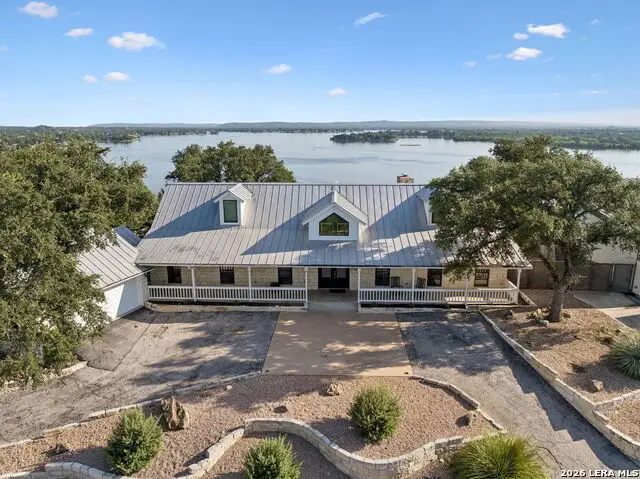 204 N Blue Ridge Trl, Horseshoe Bay, TX 78657 - #1