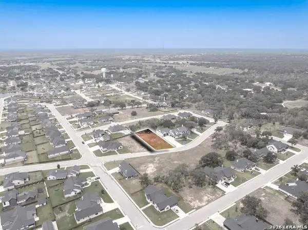 117 Chinaberry Hill, La Vernia, TX 78121