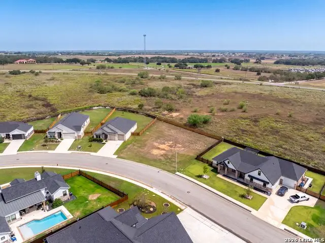 144 W Magnolia Cir, La Vernia, TX 78121 - #3
