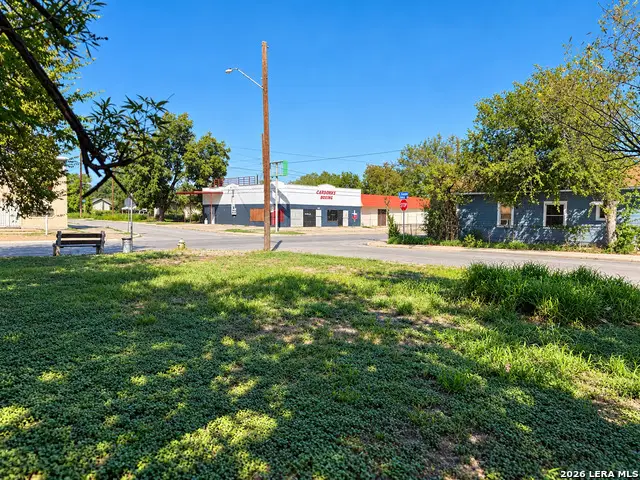 1902 Guadalupe St, San Antonio, TX 78207 - #2