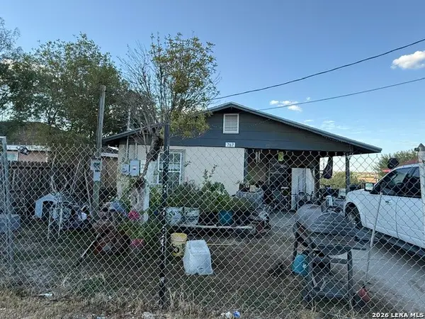 767 Wildwood Drive, Eagle Pass, TX 78852