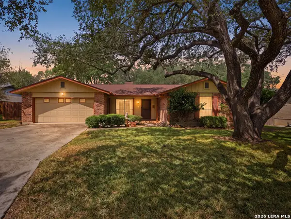 8239 Zodiac Dr, Universal City, TX 78148