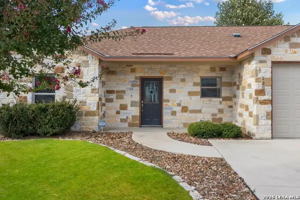 120 Navarro Crossing #2A, Seguin, TX 78155