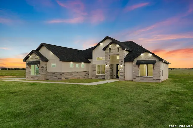 116 Pioneer Dr, La Vernia, TX 78121 - #2