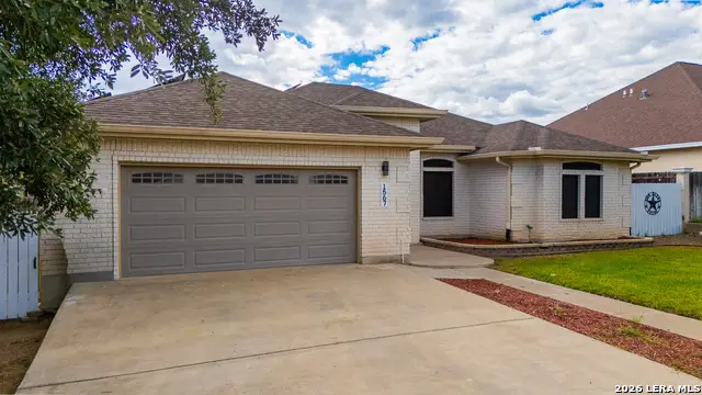 1567 Rock Hill Dr, Eagle Pass, TX 78852 - #2