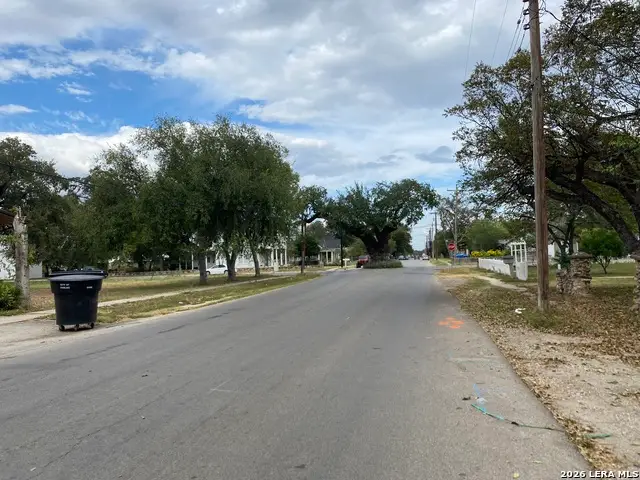 311 W Garden, Uvalde, TX 78801 - #3