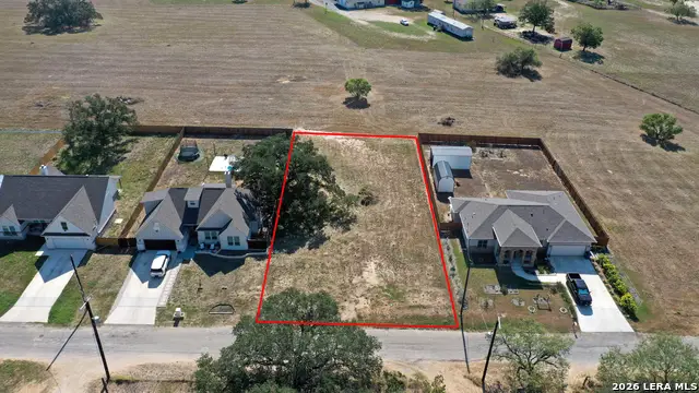 1108 Devine Dr, Devine, TX 78016 - #1