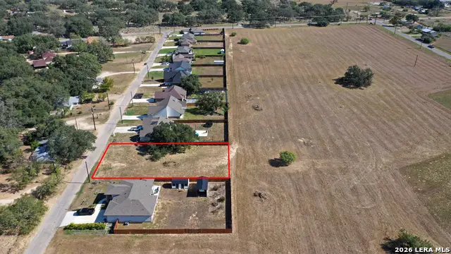 1108 Devine Dr, Devine, TX 78016 - #3