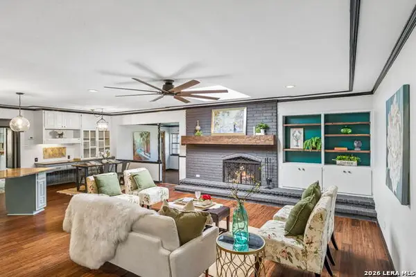 28160 Windwood Dr E, Boerne, TX 78006