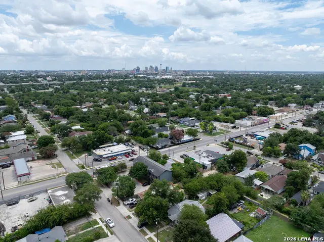 1702 W Craig Pl, San Antonio, TX 78201 - #3
