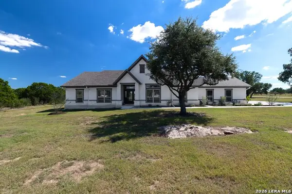 798 Horseshoe Falls, Bandera, TX 78003