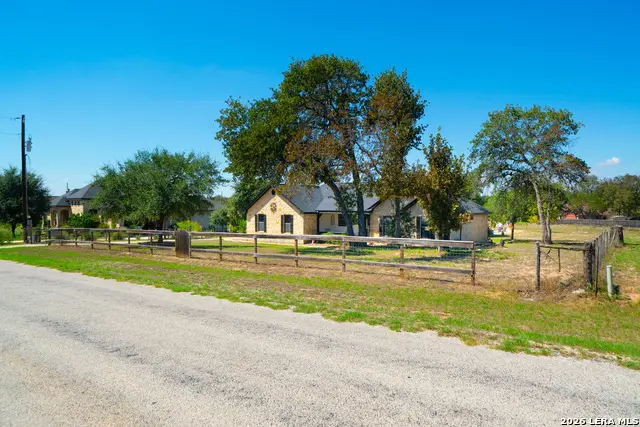 312 Rose Garden, La Vernia, TX 78121 - #2