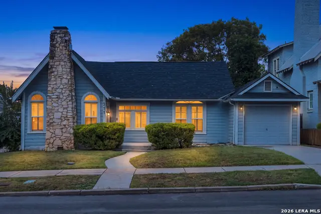 211 W Norwood Ct, San Antonio, TX 78212 - #2