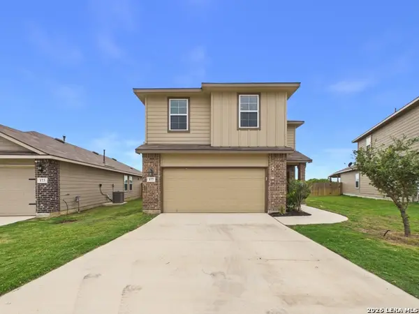 177 Legendary Trail, Floresville, TX 78114