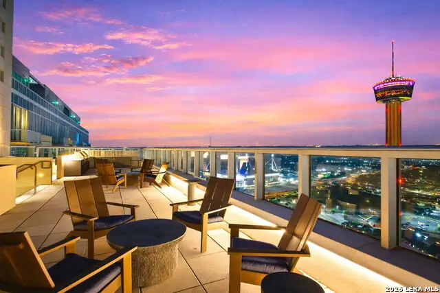 610 E Market St #UNIT 2605, San Antonio, TX 78205 - #2