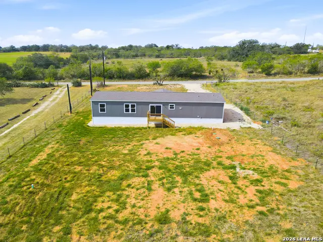 95 County Road 403, Floresville, TX 78114 - #3