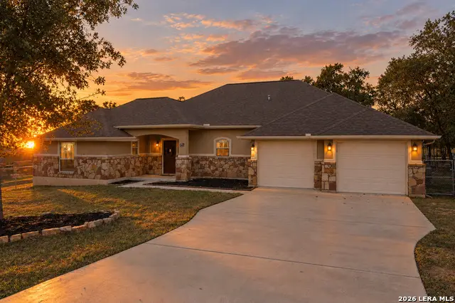 237 Great Oaks Blvd, La Vernia, TX 78121 - #1