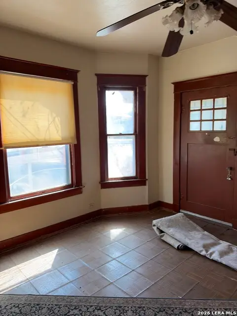 1215 Virginia Blvd, San Antonio, TX 78203 - #2