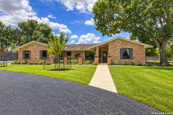 1001 Fawn Dr, Schertz, TX 78154
