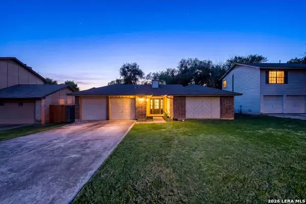 7275 Flaming Forest St, San Antonio, TX 78250