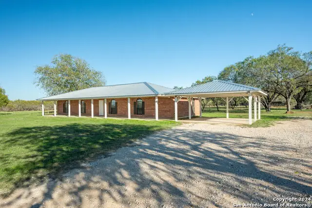 315 Simon Rd, Pleasanton, TX 78064 - #1