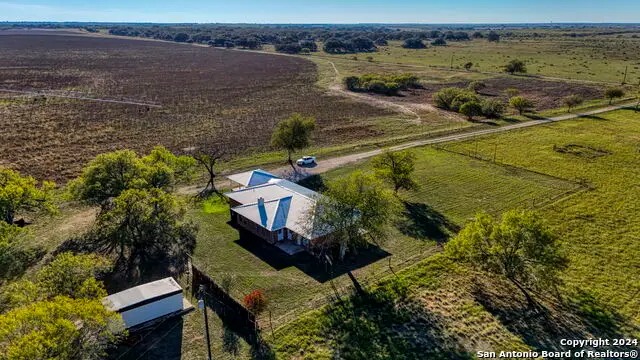 315 Simon Rd, Pleasanton, TX 78064 - #2
