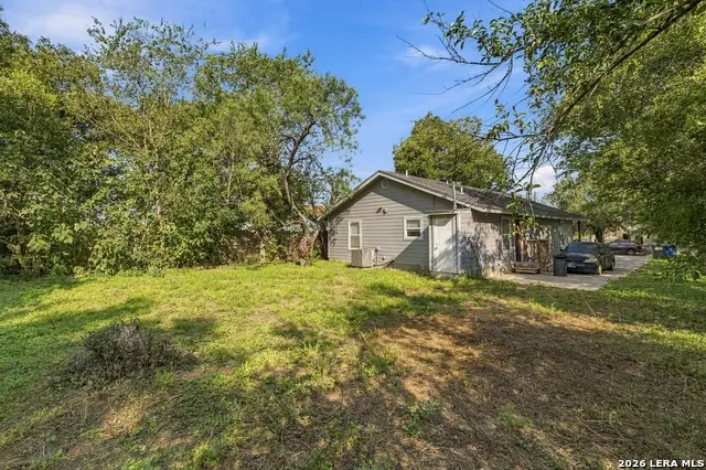 102 Vadalia St, San Antonio, TX 78228 - #2