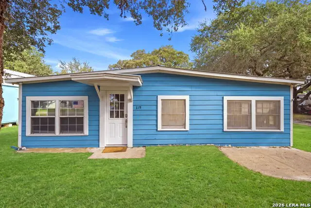 119 Palm St, Rockport, TX 78382 - #3
