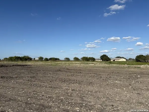 131 Enclave Drive, Marion, TX 78124