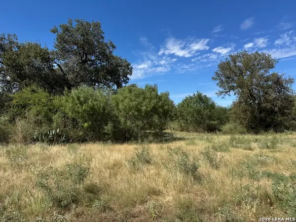 600 Rio St, Uvalde, TX 78801