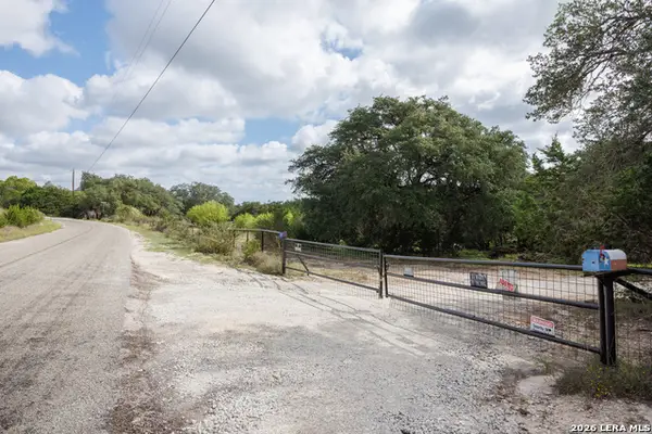 2970/3008 Rolling Hills Road, Blanco, TX 78606