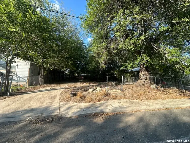 2807 Roselawn Rd, San Antonio, TX 78226 - #3