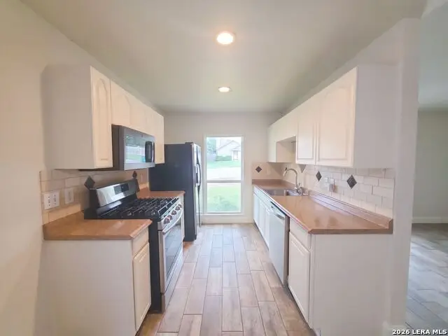8703 Park Mdws, Converse, TX 78109 - #2