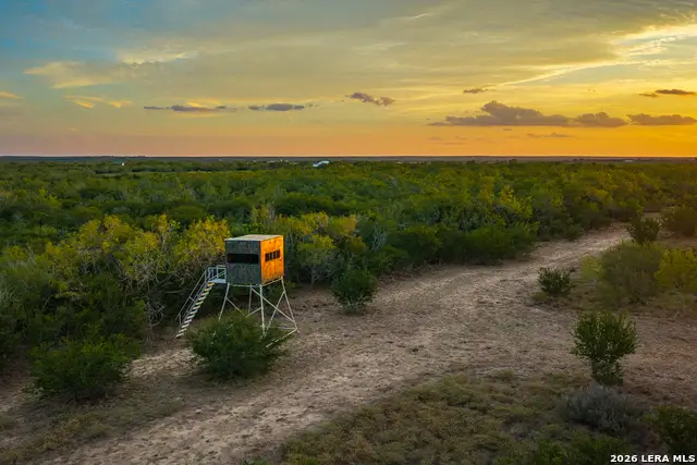 514 E Fm 140, Christine, TX 78012 - #1