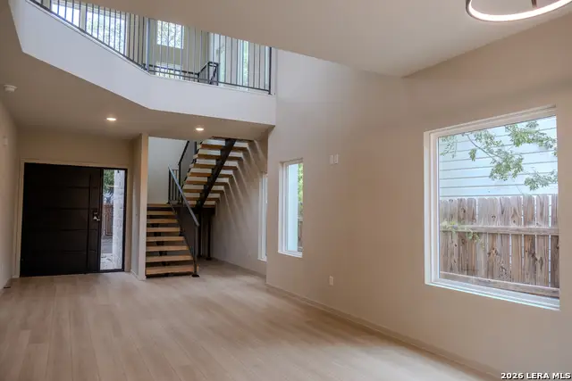 119 Fredonia St, San Antonio, TX 78203 - #3