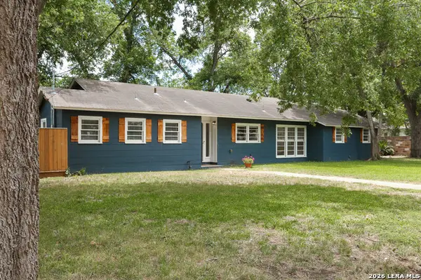 621 E Hackberry, Seguin, TX 78155