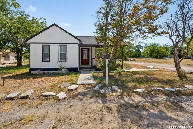 1203 Avenue J, Hondo, TX 78861 - #3