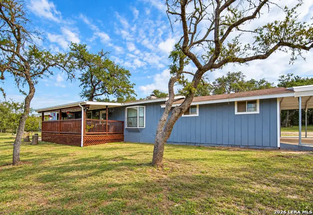 277 W Bear Springs Rd, Pipe Creek, TX 78063 - #1