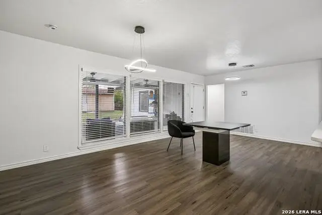 318 Hillwood Dr, San Antonio, TX 78213 - #2