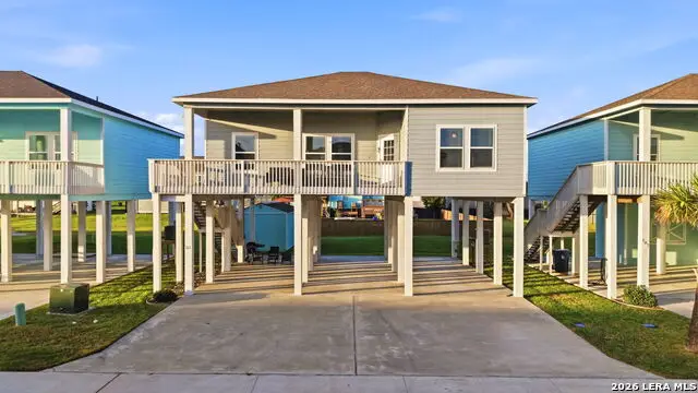 111 Paradise Dr, Rockport, TX 78382 - #3