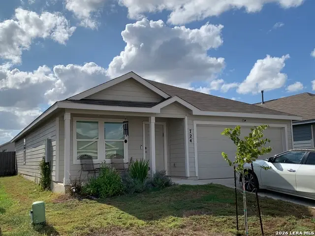 724 Opossum Trl, New Braunfels, TX 78132 - #1