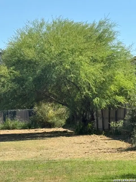 206 & 210 Tidewind St, San Antonio, TX 78221 - #1