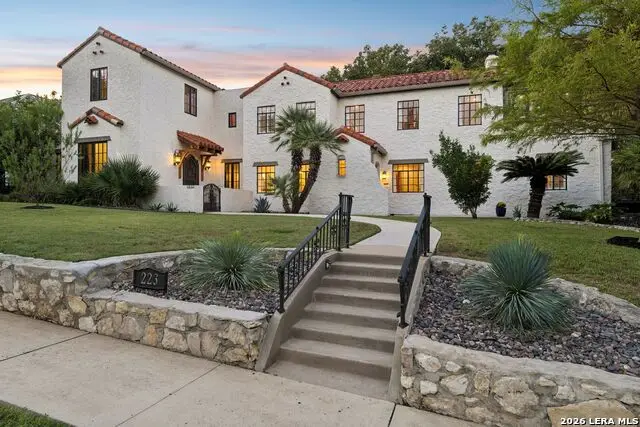 223 Cloverleaf Ave, Alamo Heights, TX 78209 - #1