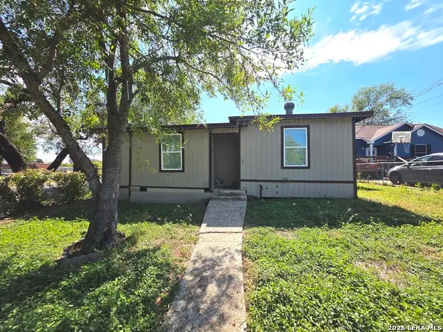 302 Riverdale Dr, San Antonio, TX 78228 - #2