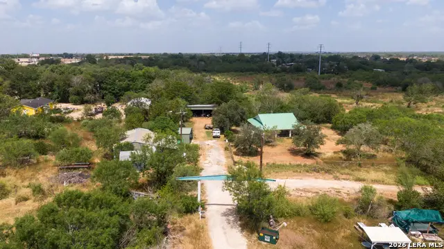 6515 Dan Rd, San Antonio, TX 78223 - #2