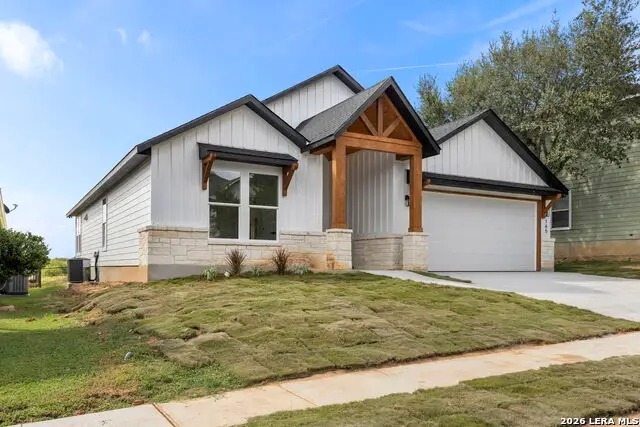 165 Whitewing Way, Floresville, TX 78114 - #3