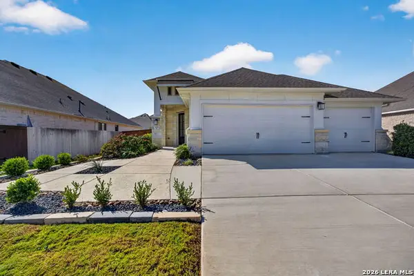 125 Annette Dr, Castroville, TX 78009