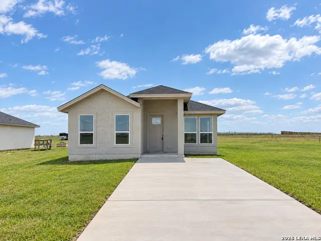 128 Camino Verde Ct, La Vernia, TX 78121 - #1