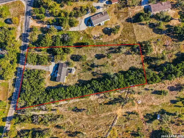 1366 Calcote Rd, Kerrville, TX 78028 - #2