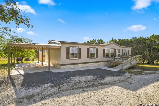 1366 Calcote Rd, Kerrville, TX 78028 - #3